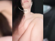 -MaybeBaby- сквирт в машине