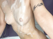 KiraSaud69  шоу с пеной в душе