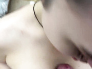 TwinFlames69 кончает на сиськи