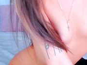 Essencia проводит экскурсию по своему стройному телу