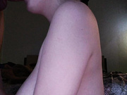 Love2000 отсасывает и получает камшот в лицо