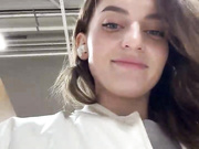 -AngelAri-