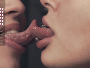 VividGirlss лесби сучки ласкаются