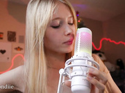 bestblondiiecb