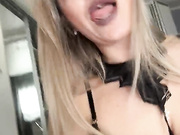 polina197167 - дрочит дилдаком , сидя на лице)