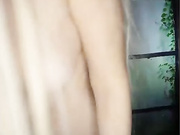 Kuca позирует