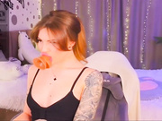 Annaa_Banana чем-то дышит при заглоте