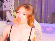 Annaa_Banana чем-то дышит при заглоте