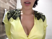 vik77777A попросили - показала