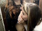 веселые девки