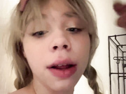 Whiskasks студентка берет в рот