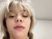 Whiskasks студентка берет в рот