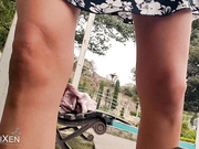 ДЕВИЦА ДРОЧИТ