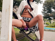 ДЕВИЦА ДРОЧИТ