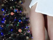 ДЕВИЦА САМА СЕБЯ ТРАХАЕТ