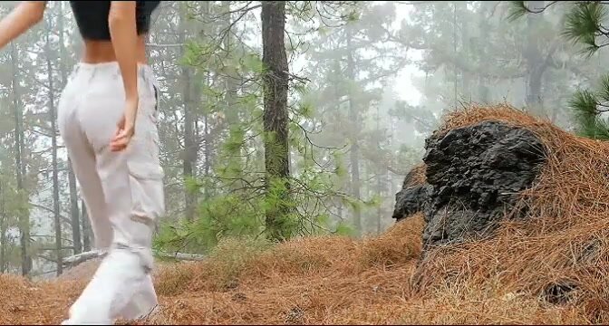 ДЕВИЦА ОТСОСАЛА