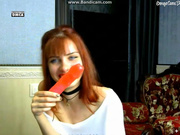 keyto (сосет игрушку)