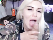 hotblondemilf