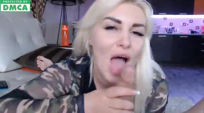 hotblondemilf