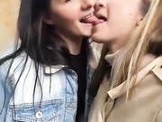 веселые девки