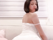 ДЕВИЦА ДРОЧИТ