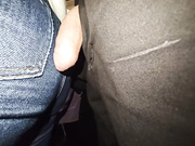 Сладкая жопа зрелой женщины доставила мне много удовольствия в автобусе