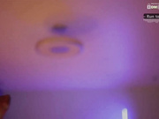 D_i_aM одевает светло-коричневые колготки