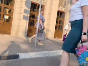 Жопа зрелой женщины поласкала мой член в автобусе