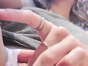 ДЕВИЦА ДРОЧИТ