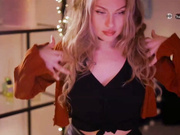 D_i_aM апскирт в колготках со швом