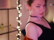 D_i_aM апскирт в колготках со швом