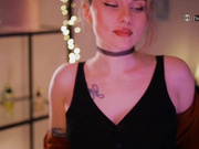 D_i_aM апскирт в колготках со швом