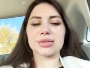 Girls-Leia в такси