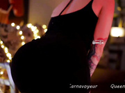 D_i_aM шоу в рваных колготках