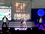 Болгарская певичка РАЙНА светит белые трусики