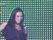 Болгарская певичка РАЙНА светит белые трусики