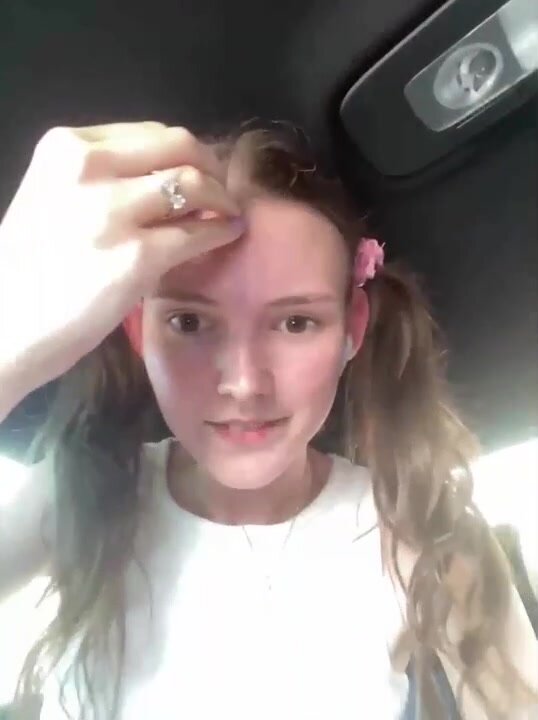 Baby-Tisha в тачке