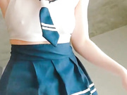 Девица дрочит