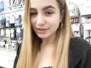 Markkizaa апскирт в чулках на работе