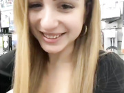 Markkizaa апскирт в чулках на работе