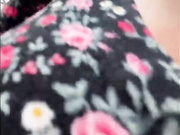 OrgazMia дрочит в туалете