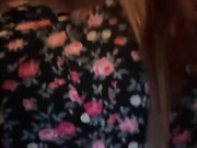 OrgazMia дрочит в туалете