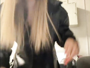 Markkizaa засветила трусики в позе раком