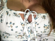 OrgazMia показала лицо и свой дом