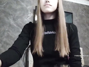 Голая девица