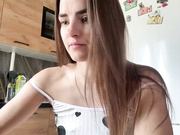 -SweetKate- раздевается на балконе садится на лицо