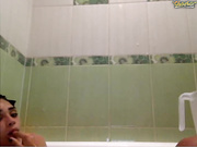 annette_crystal в ванной