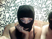 Парочка в масках