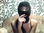 Парочка в масках