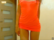 FlirtyMarin показывает лицо